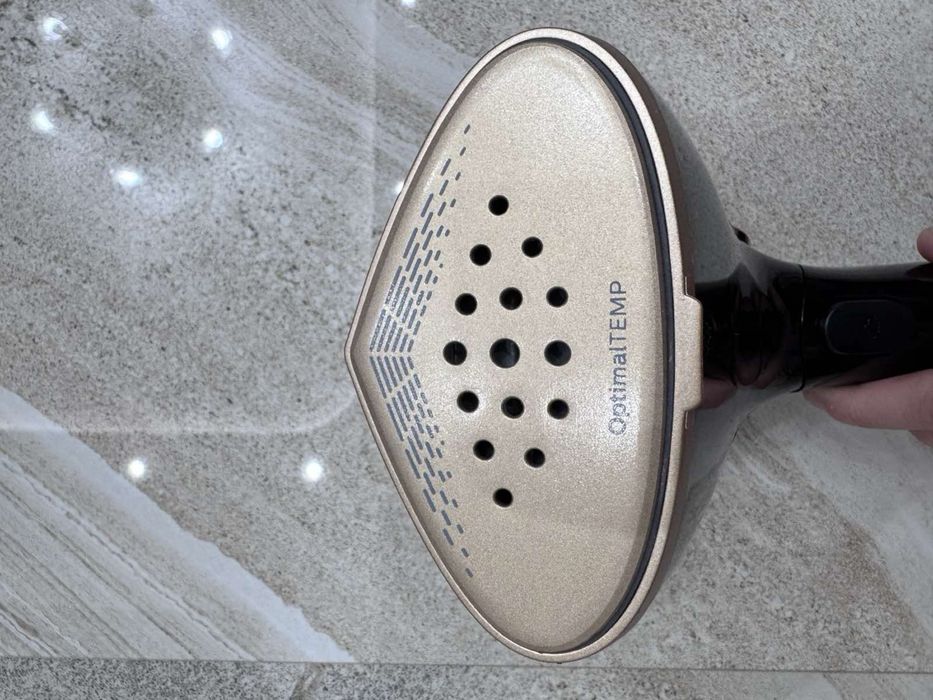 Вертикальний відпарювач ручний Philips STH7060/80