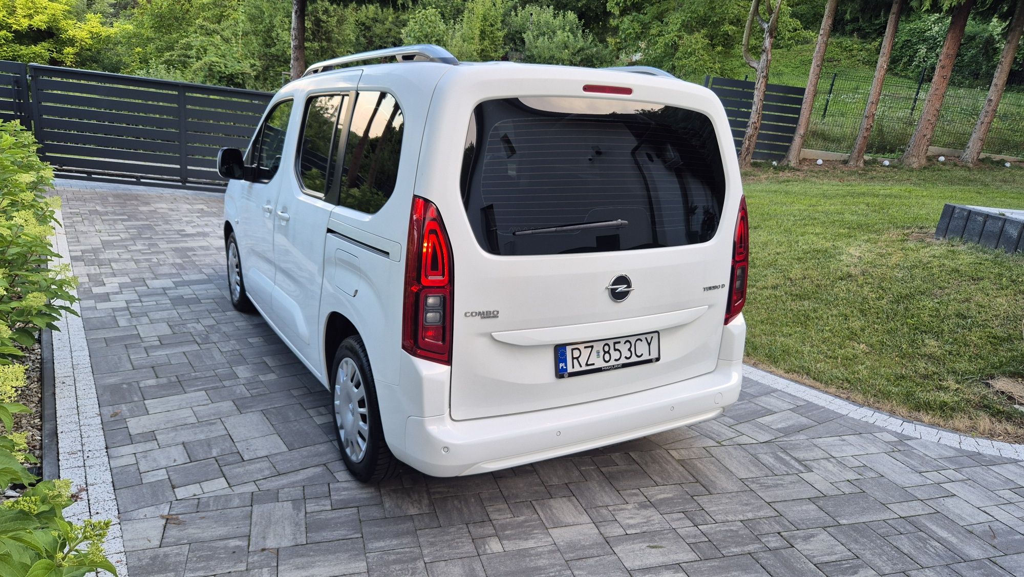 Opel Combo D life 1.5d led Navi Znaki Duży Serwiss