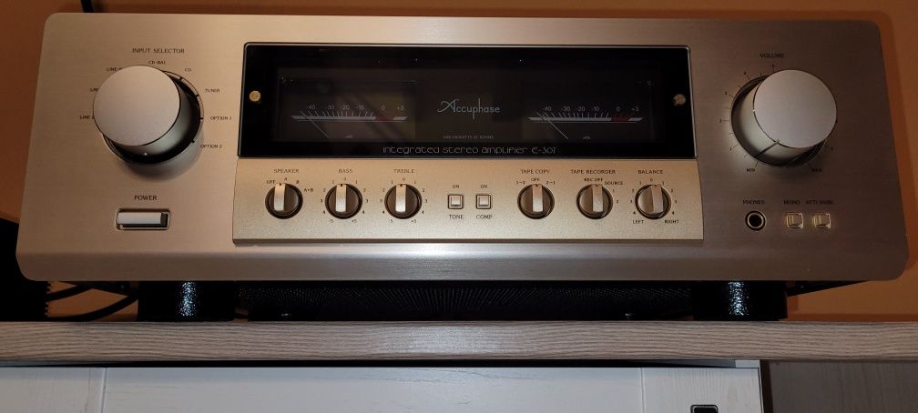 Accuphase  e-307