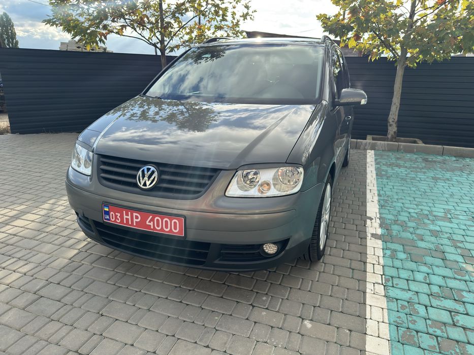 Продам Volkswagen Touran