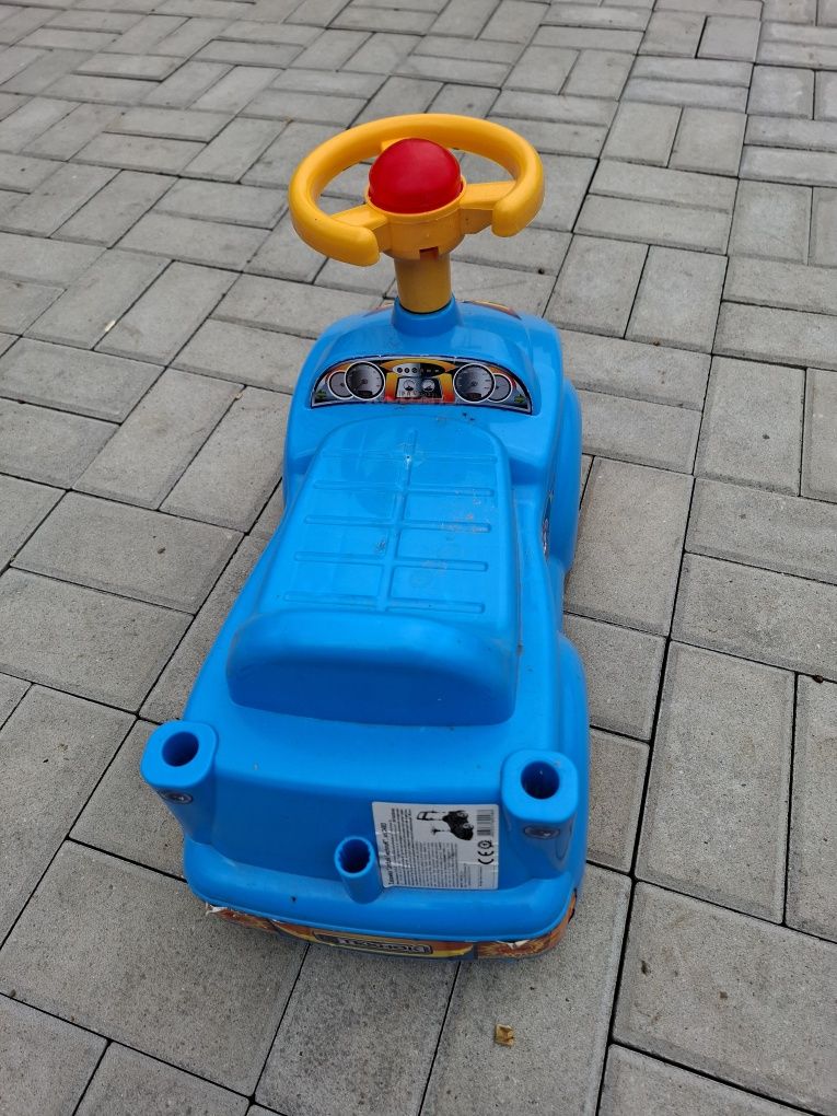 Auto jeździk autko dziecięce niebieskie