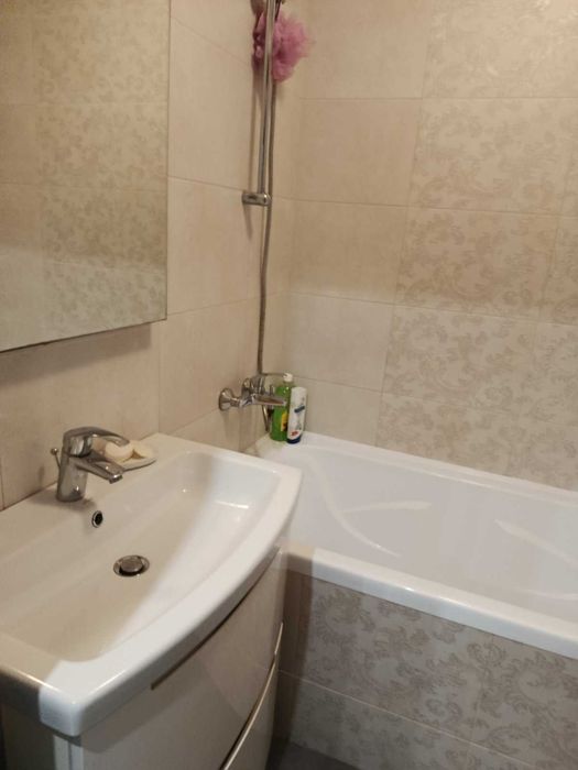 продам 3 к\к вул Образцова,дизайн,ремонт,меблі та техніка залишаються