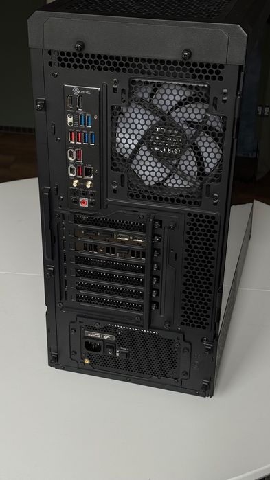 Sprzedaje swój osobisty PC