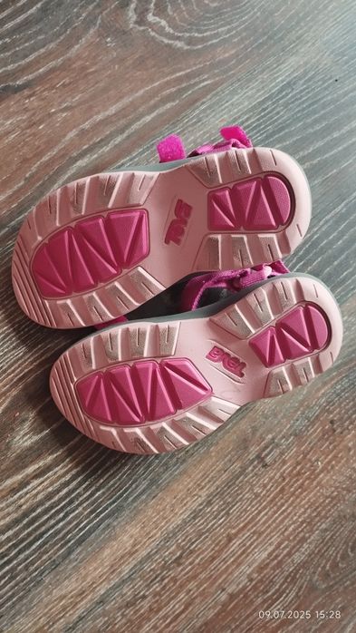 Дитячі сандалі босоніжки Teva