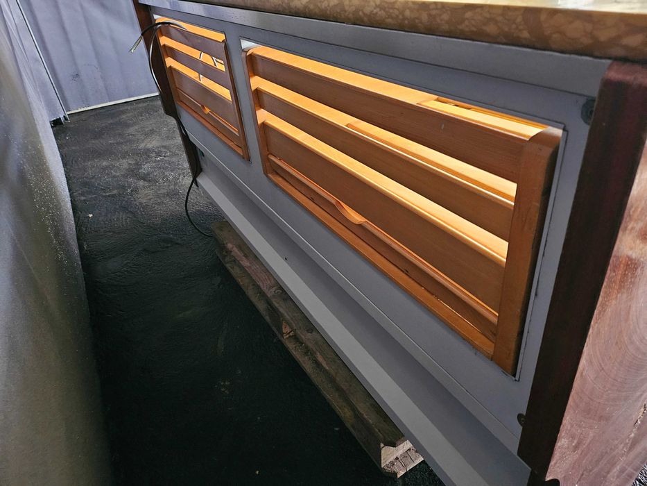 Vitrine neutra para pão e bolos