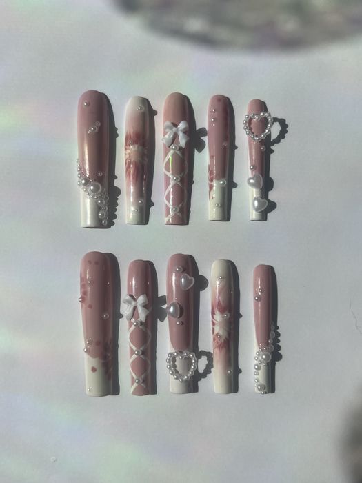 Długie tipsy własnorecznie robione