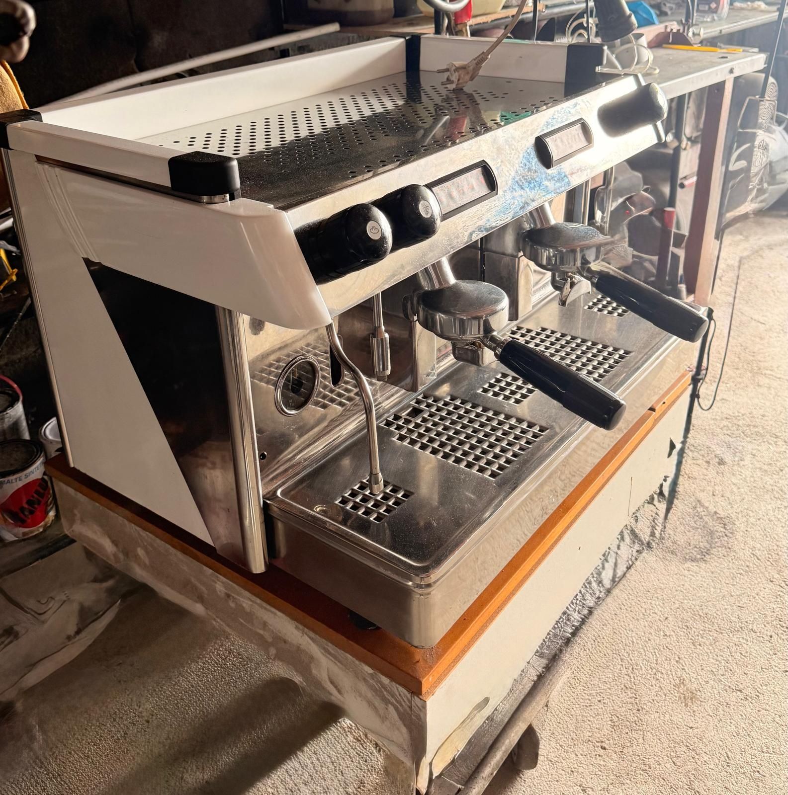 Vendo maquina de cafe