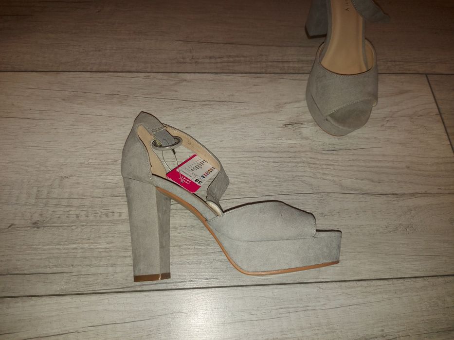 Sandały rozm. 38,  nieużywane