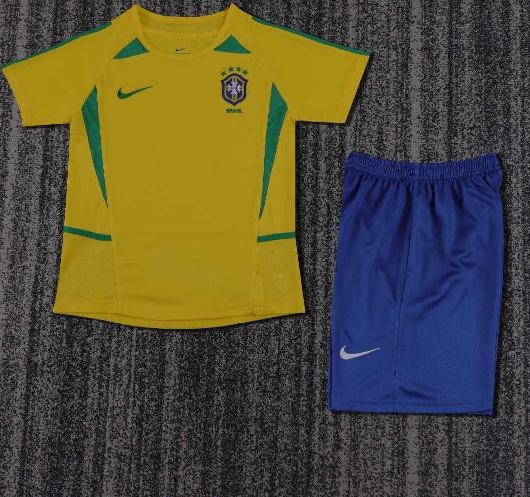 Compra ja tua camisola para apoiar o teu clube