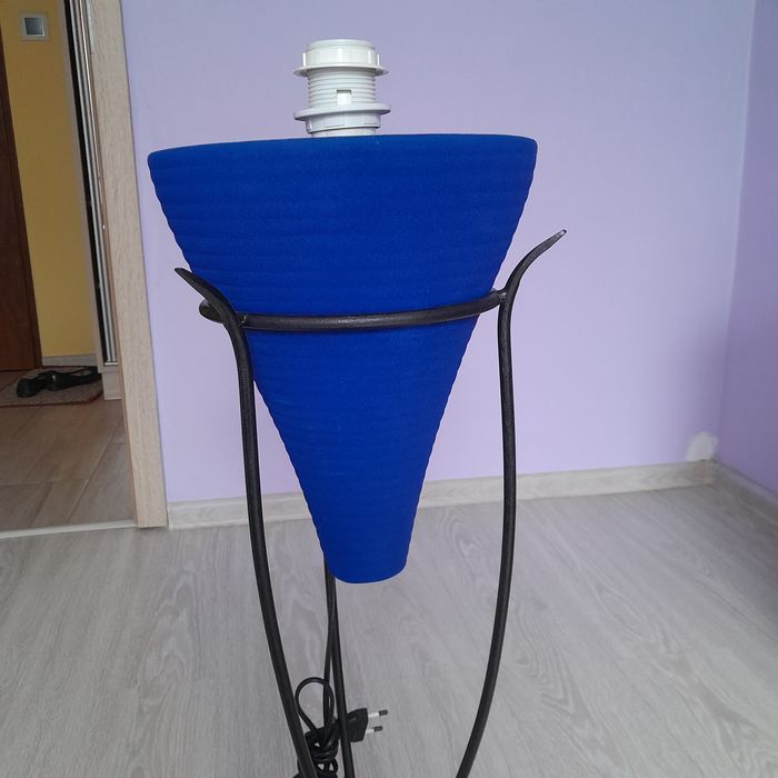 Podstawa do stylowej lampy stojącej bez abażura