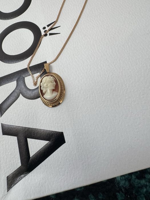 Zawieszka wisiorek kamea zloto 585