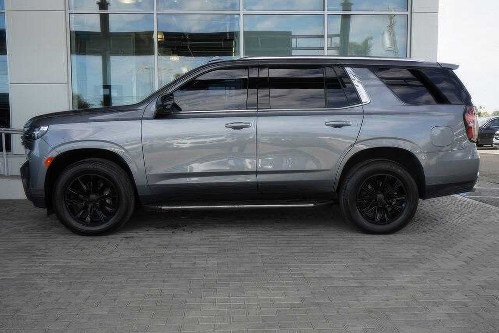 Chevrolet Tahoe      2021