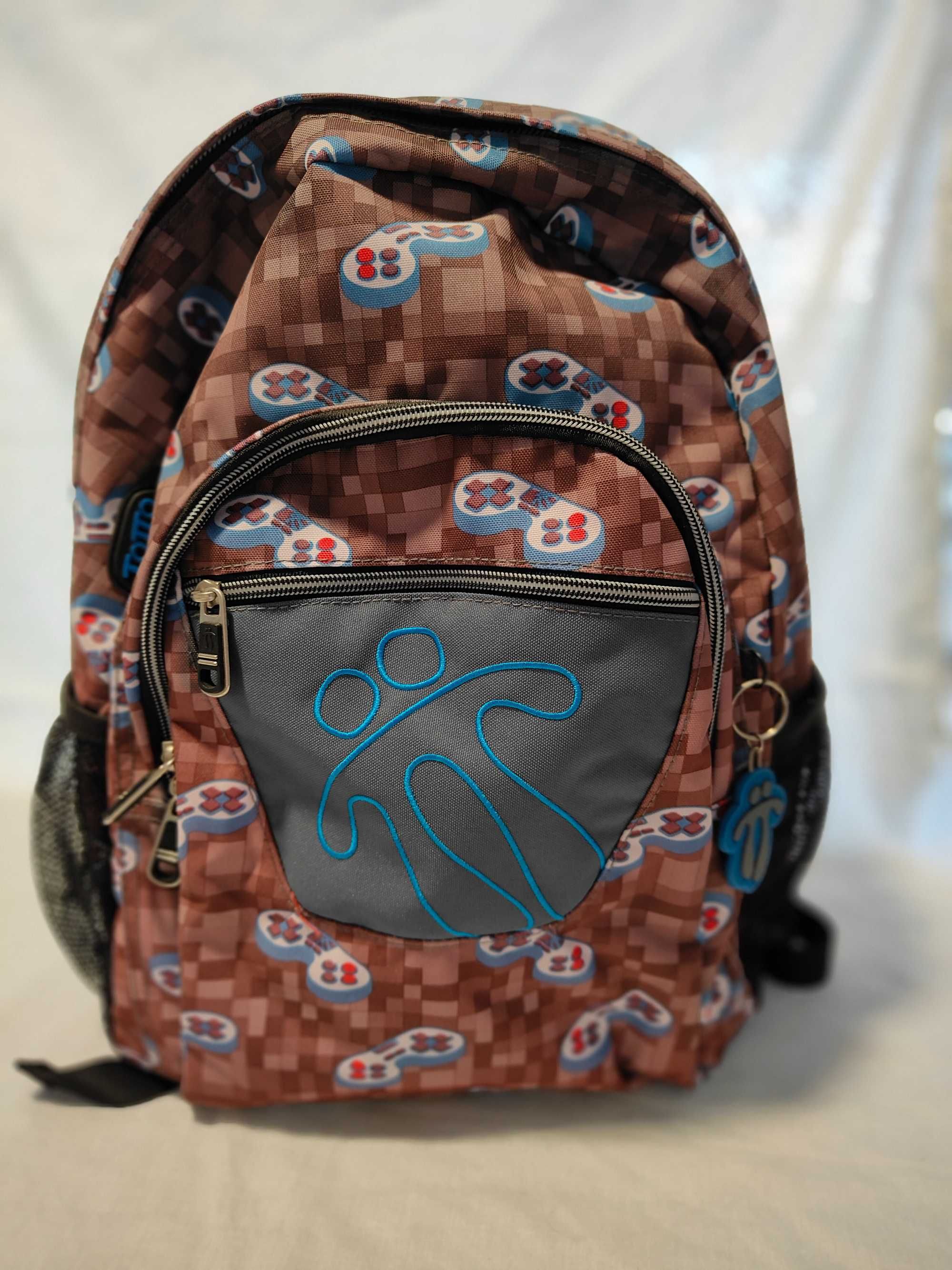 Mochilas TOTTO com etiqueta