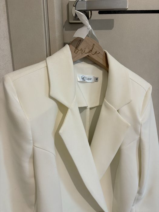 Сукня-піджак, молочного кольору