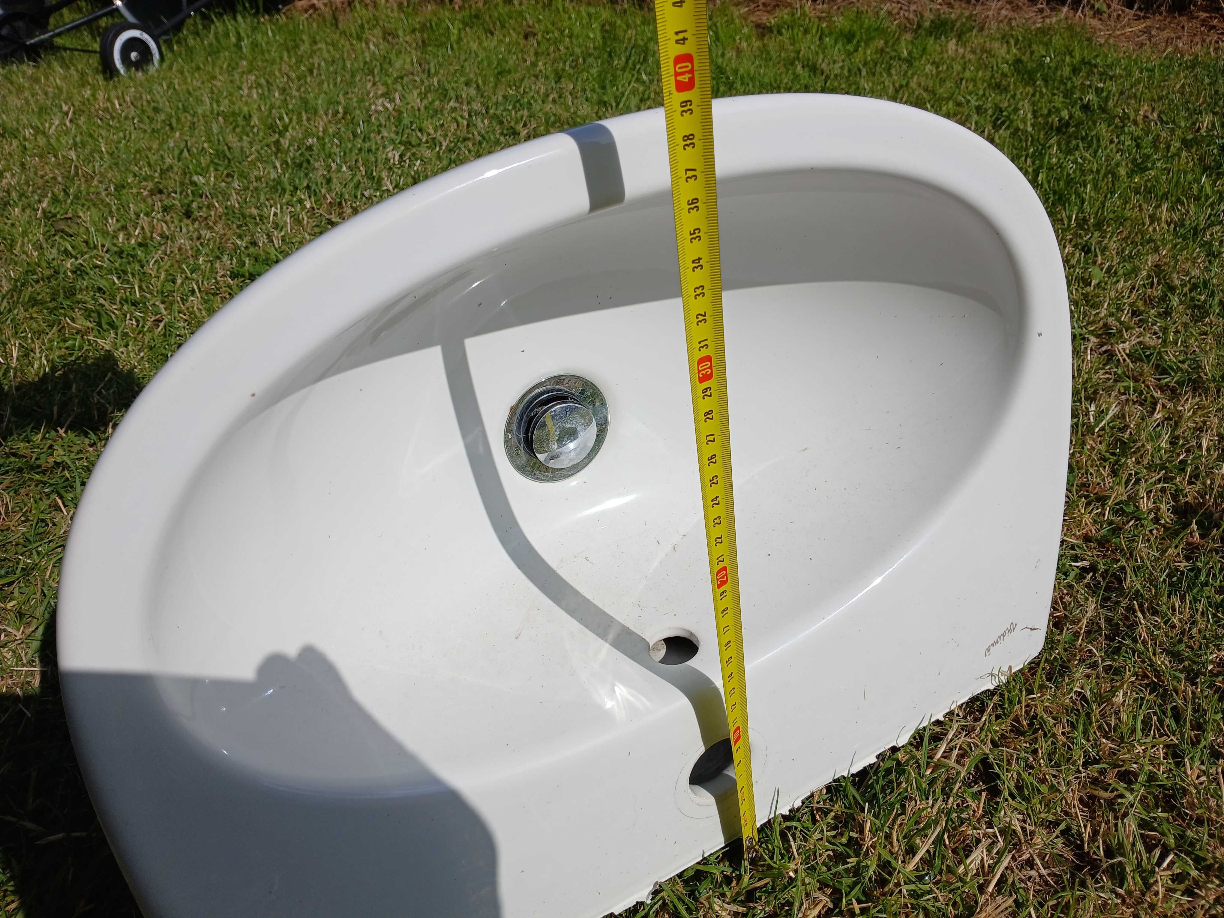 umywalka z pod nogą .szer 50cm