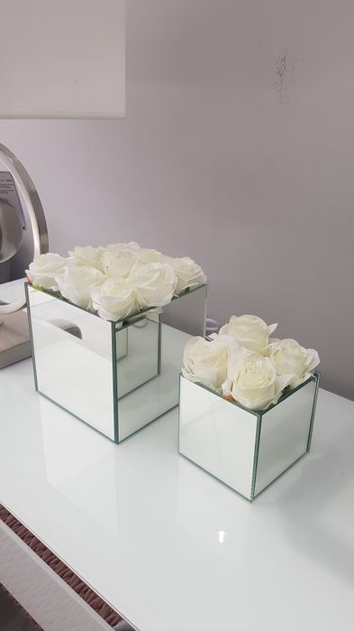 Cubos de Espelho Rosas Brancas - 2 Medidas By Arcoazul Design