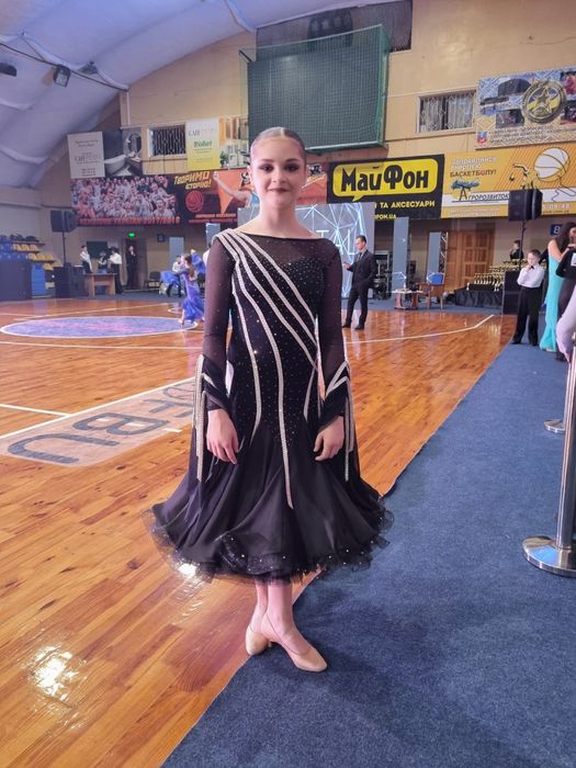 Продам сукню для европейської програми(стандарт)