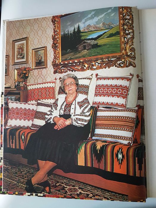 Ксенія Колотило,  Альбом вишивання