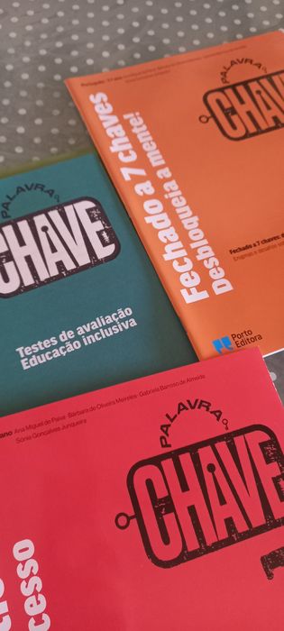 Manual "CHAVE 7" e todo o material de Apoio que se vê nas Fotos