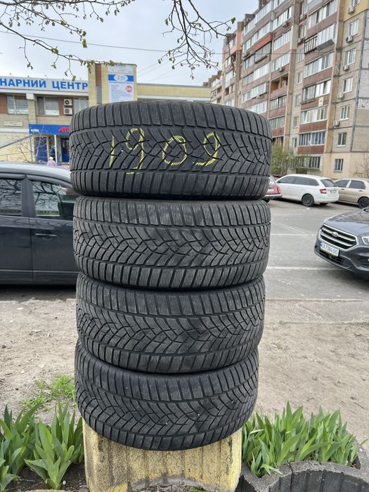 Зимова гума 275/40/21
