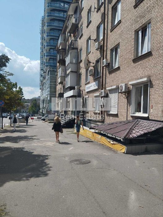 Оренда фасадного приміщення вул. Мечнікова 11, Кловська, Печерська