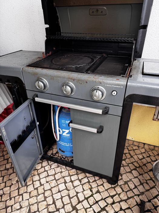Para despachar! Churrasqueira a gas Campingaz Premium 3s