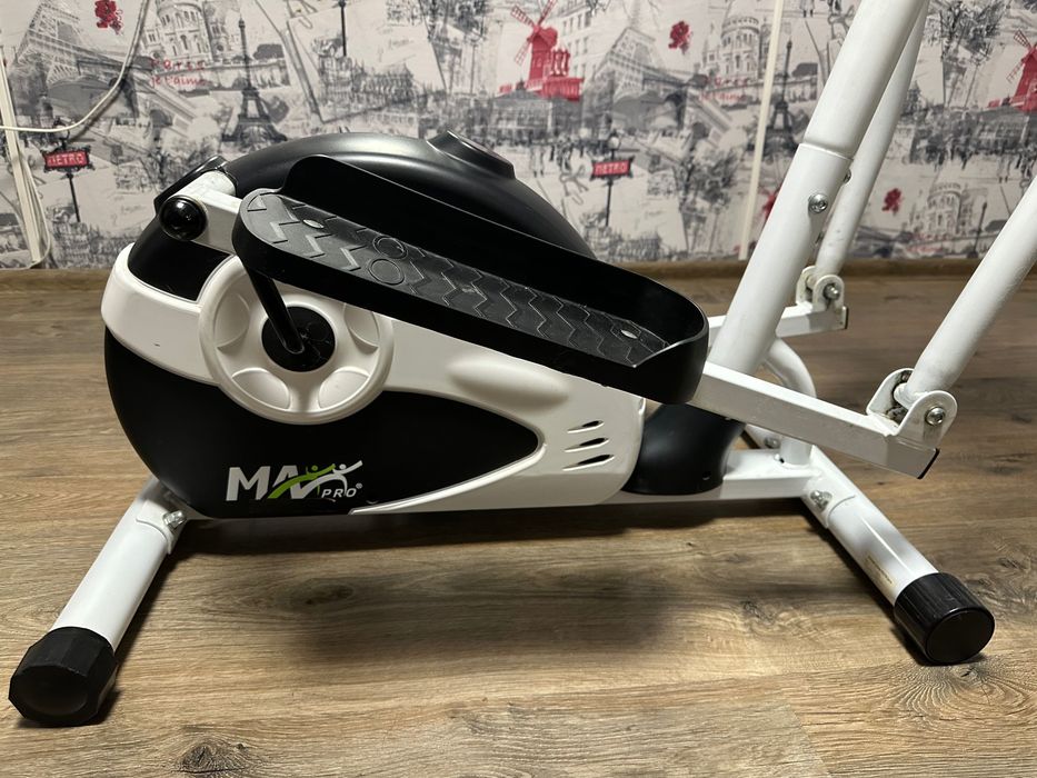 Орбітрек MAXX Pro