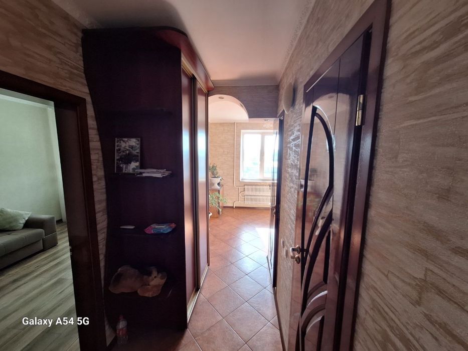 Продаж 3к . Хороший Ремонт.. Терміново.