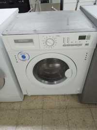 Máquina de lavar de encastre