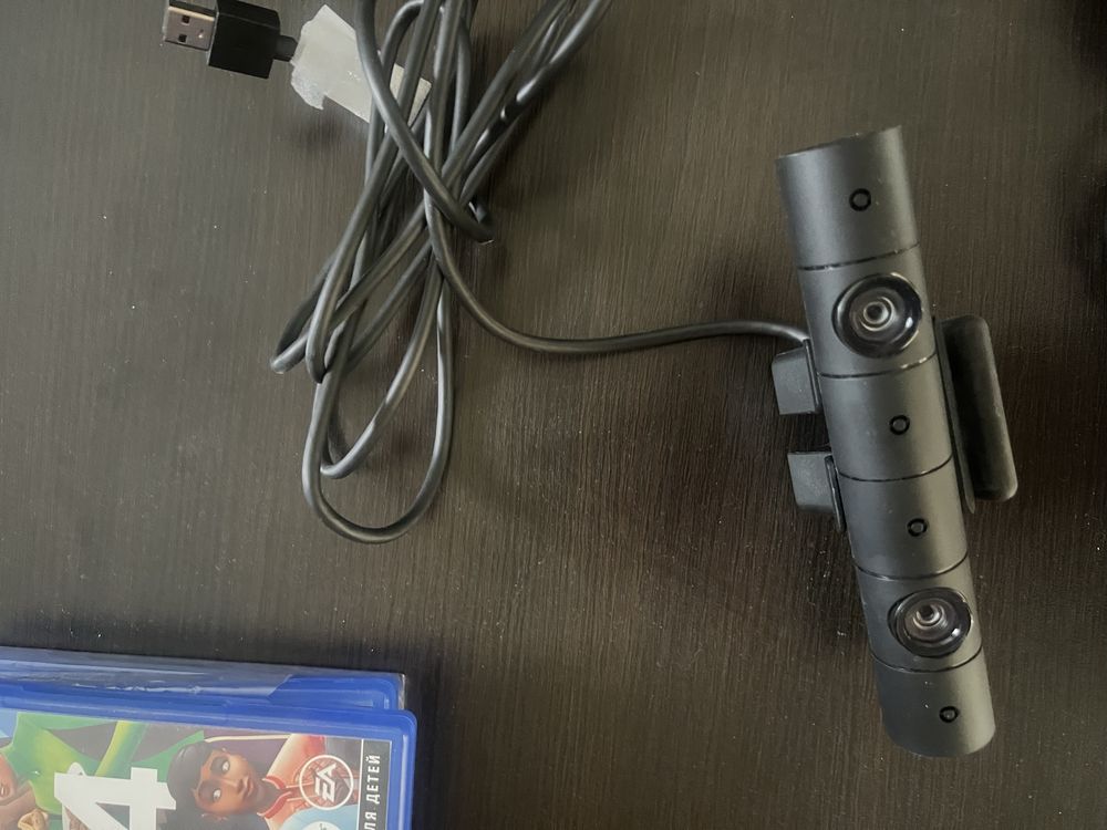 PS 4 Pro+ нова камера