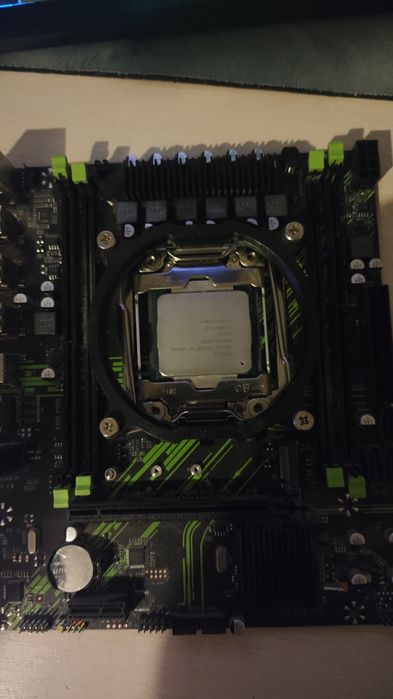 Бюджетный игровой комплект Xeon 2673 v3 ddr4 16gb