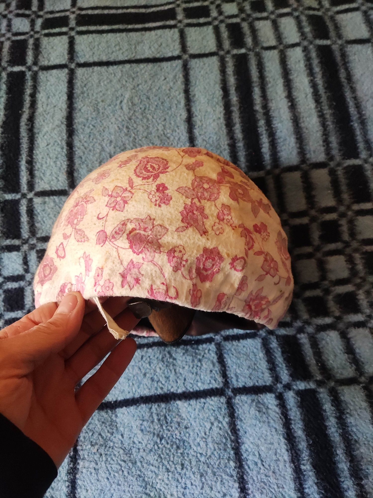 Orzeszek kask kolekcjonerski