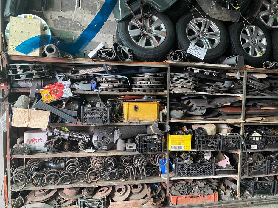 оптика  для фольксвагена т 5  \ 6