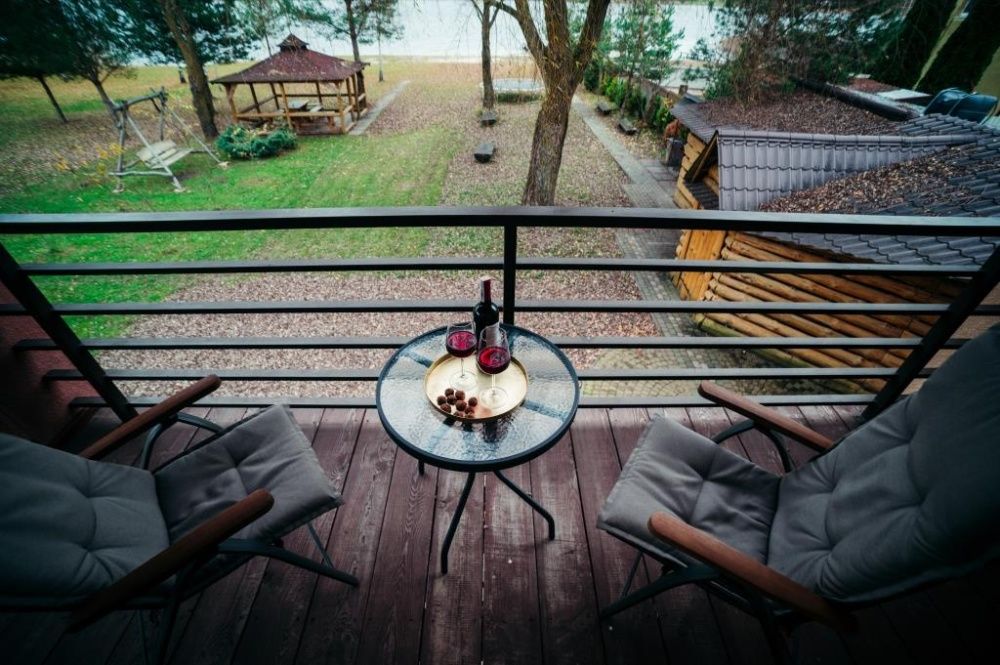 Будинок|Вілла в оренду на березі озера /10 осіб