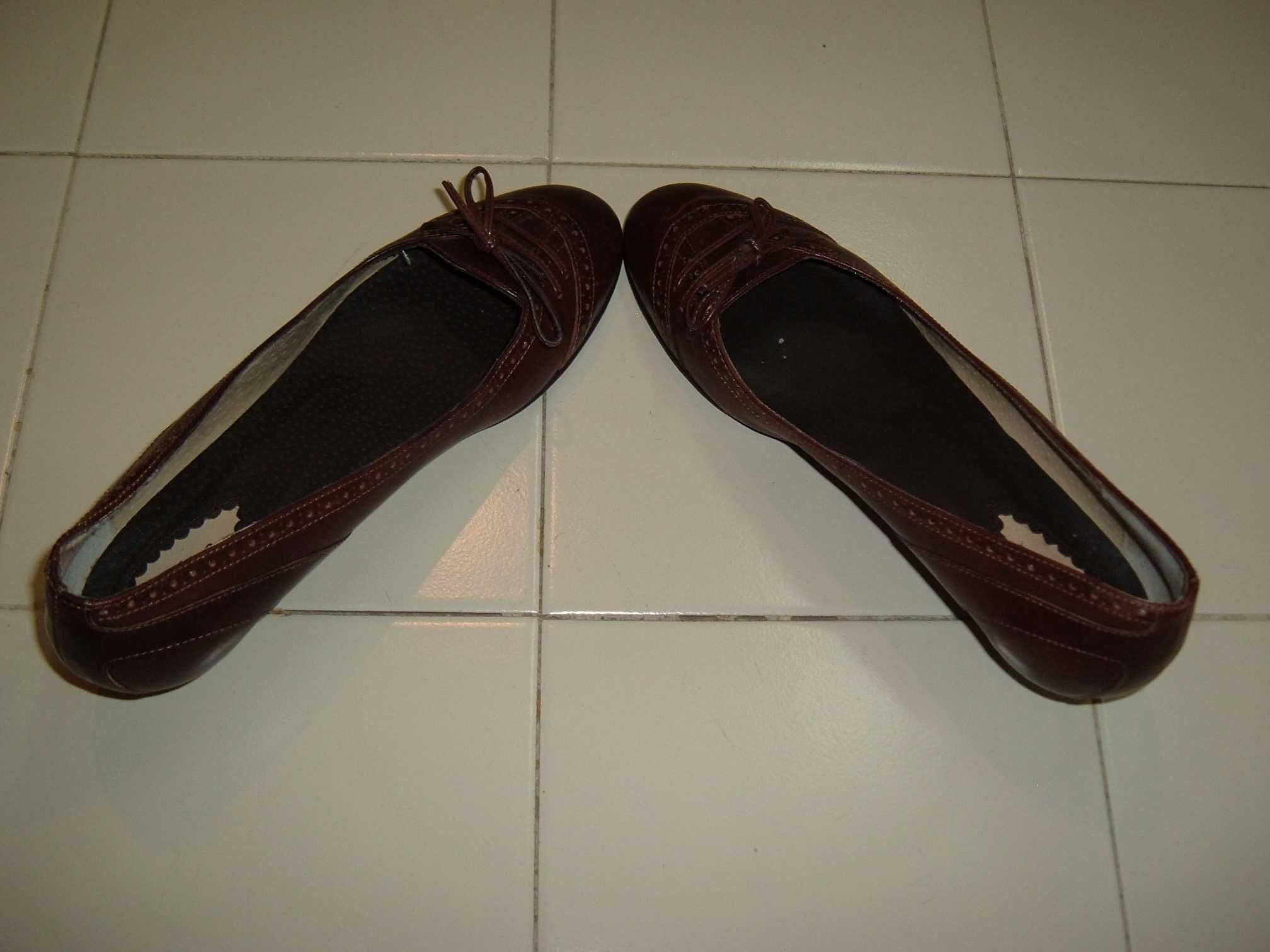 Sapatos castanhos PULL and BEAR