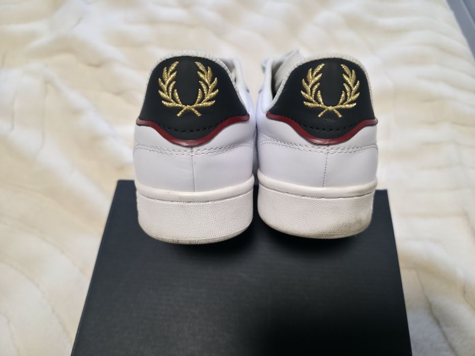 Sapatilhas Fred Perry tamanho 44