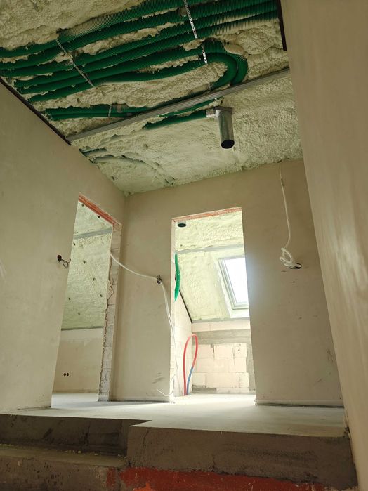 Ocieplanie pianą PUR, ocieplenie poddasza, piana PUR - PUFF SYSTEM