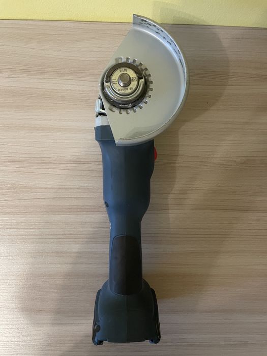 Szlifierka kątowa Bosch GWS 18V-10  03/2024