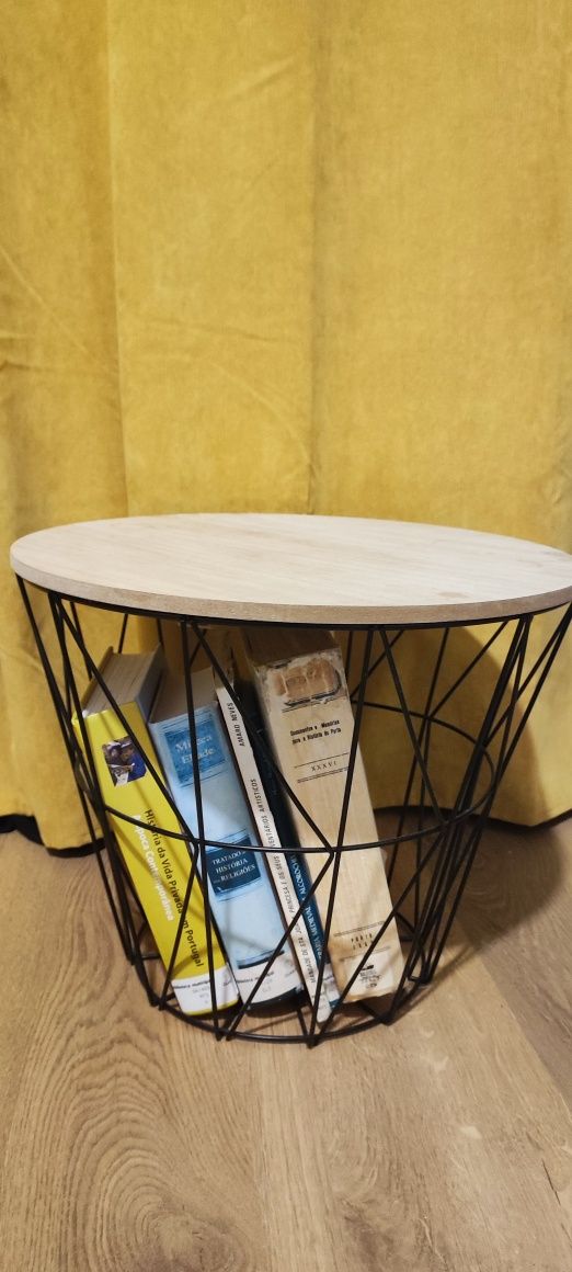 Mesa decorativa e funcional! 5€!!