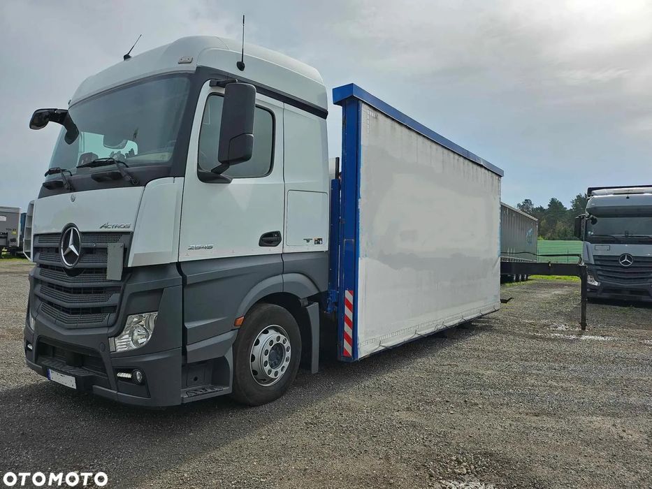 Mercedes-Benz Actros 2545 + Atlas 165.2E