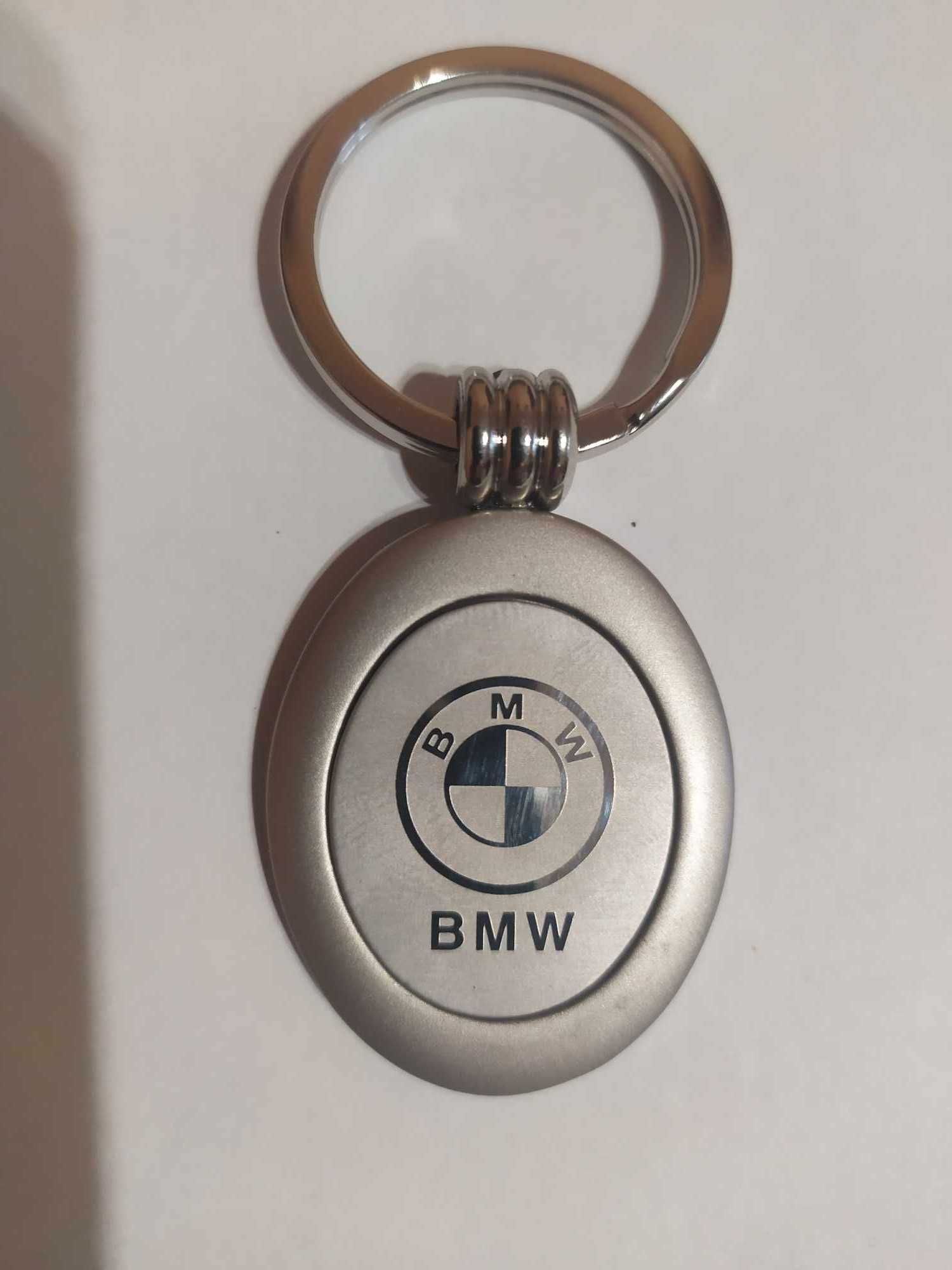 Breloczek z logo BMW