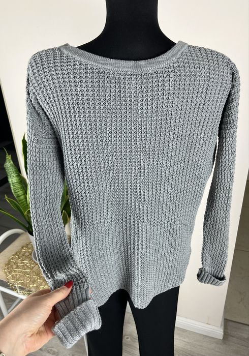 Szary Pleciony Markowy Sweter Dekolt V Długi Rękaw Markowy XS