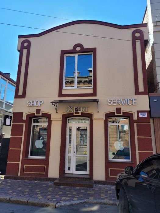 Продам торгове приміщення Центр