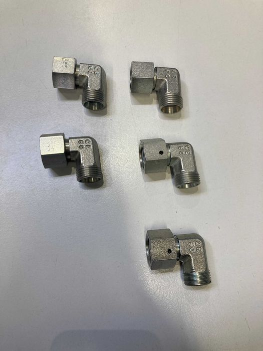 Kolanko hydrauliczne M18x1,5 z nakretka
