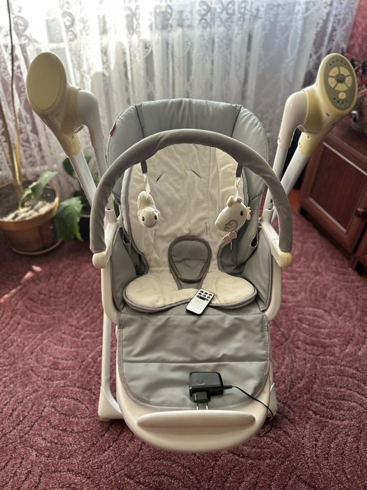 Стільчик-качеля 3 в 1 CARRELLO Triumph