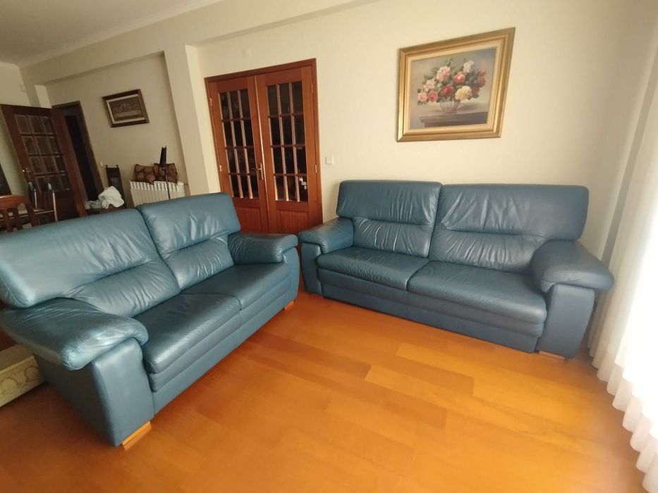 Móveis de sala de estar e jantar completo