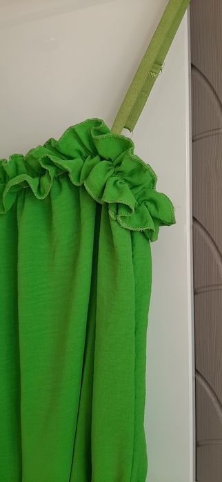 Zielony kombinezon do 105cm  w biuście