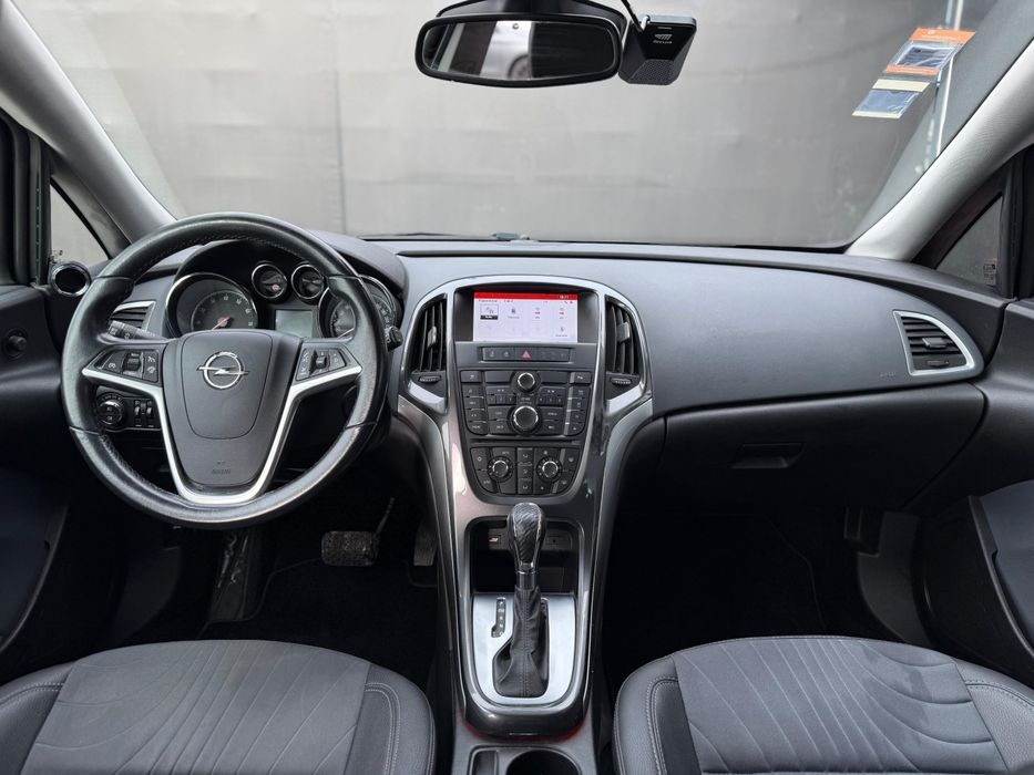 Opel Astra Automático