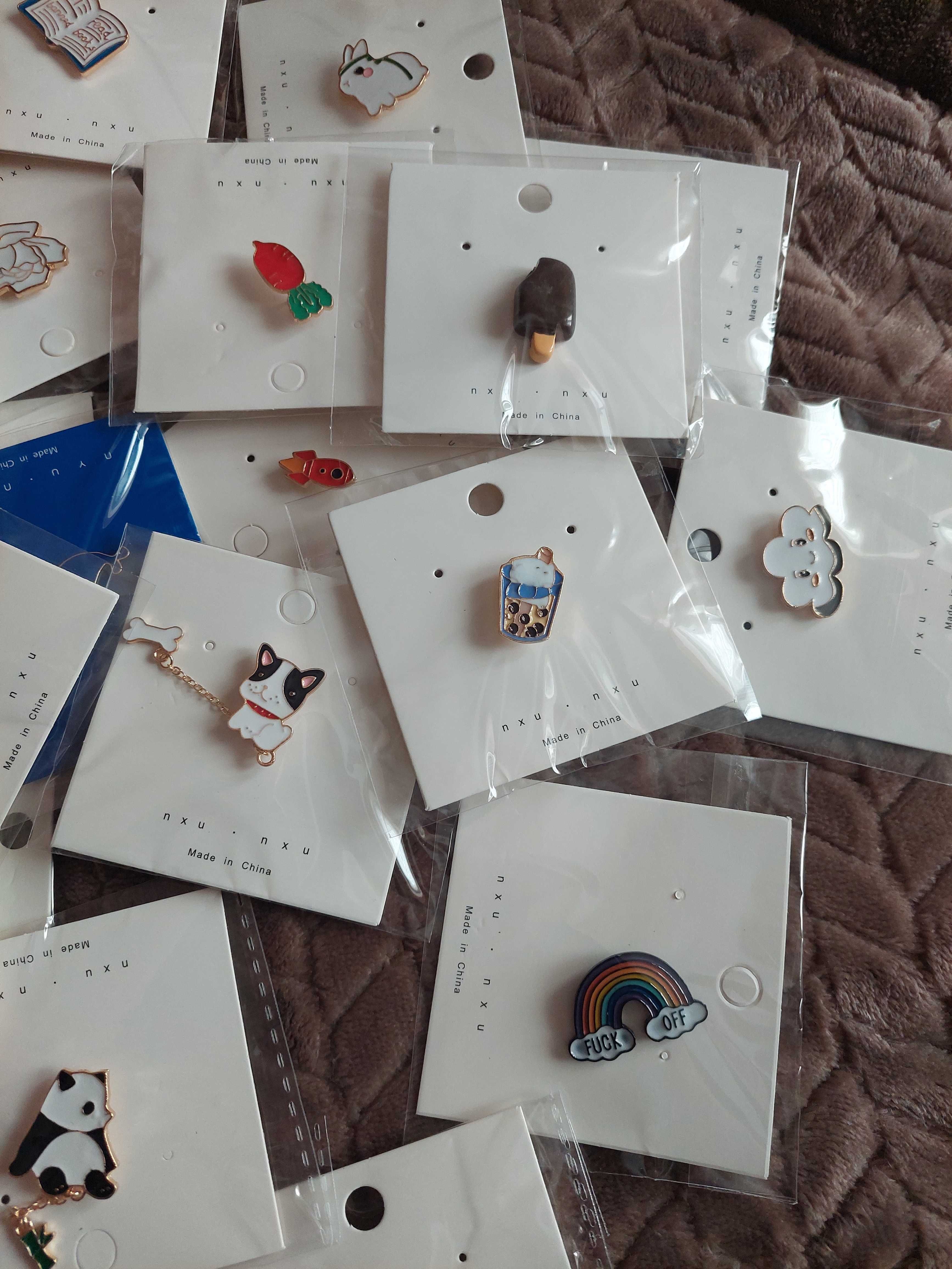 Pins Variados 2.5€