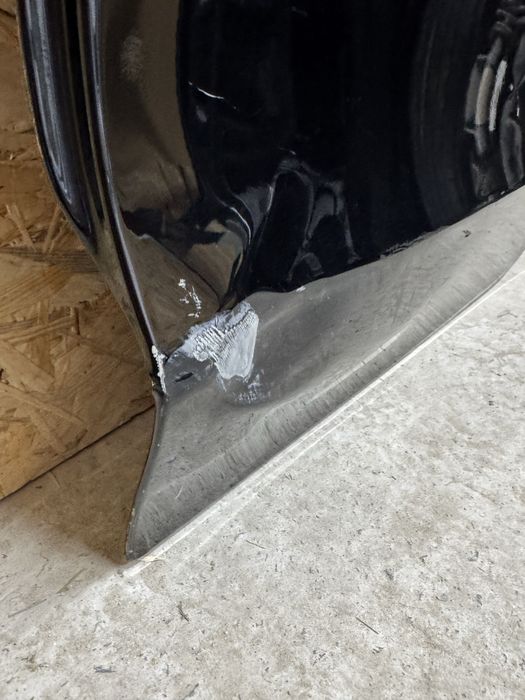 Tesla Model 3 двері задні ліві